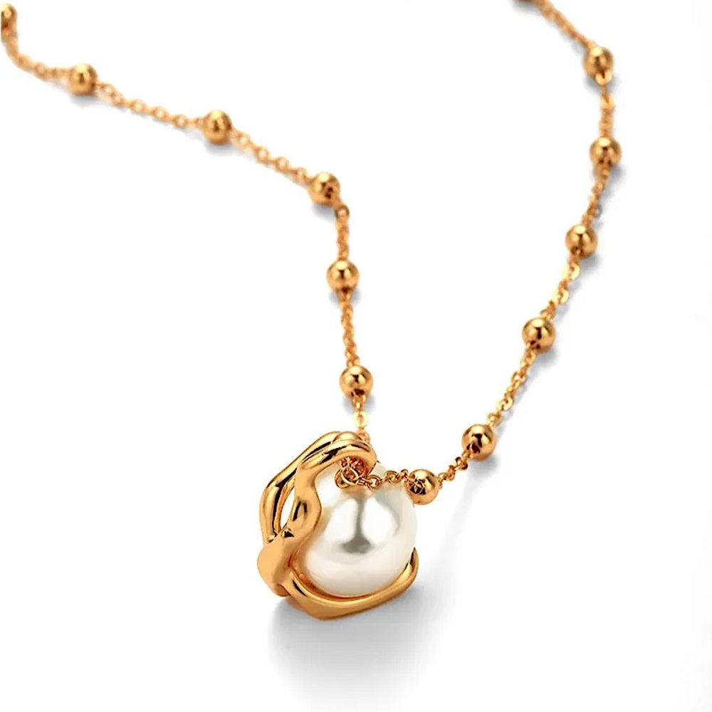 Baroque Pearl Pendant Necklace